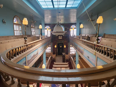Synagogues in Montreal, Canada